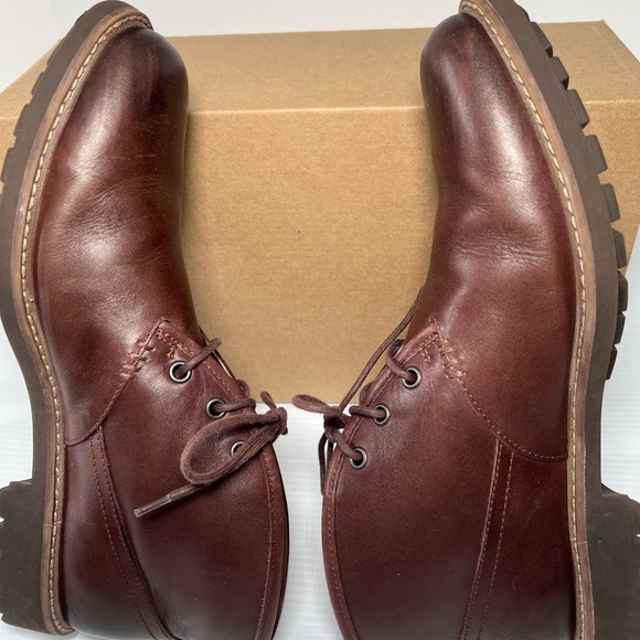Clarks Men\'s Fleece Lined Brown Leather Chukka Boots Size 11 main image 12